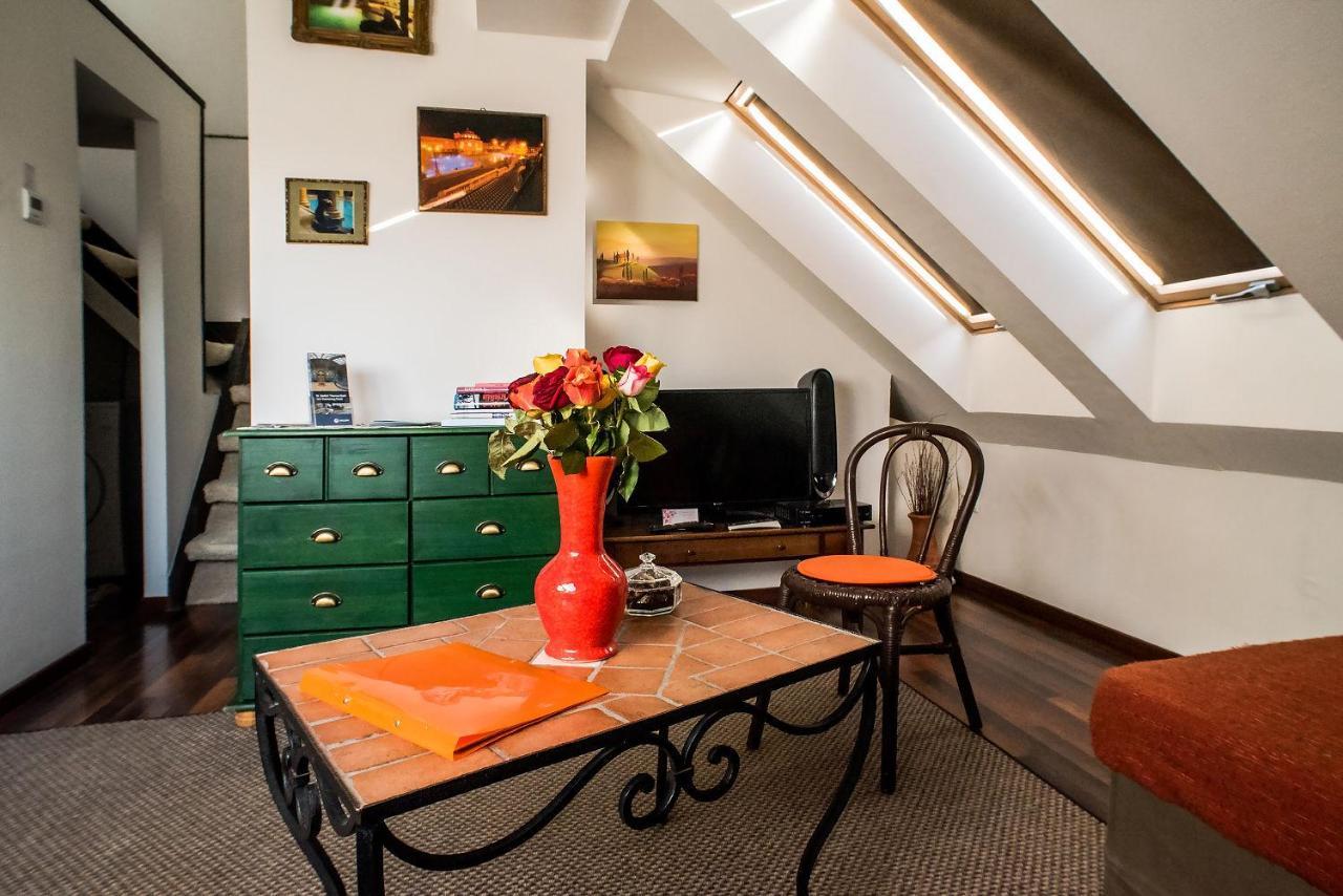 St. Gellert Square - Minilux Apartman — Photos 3